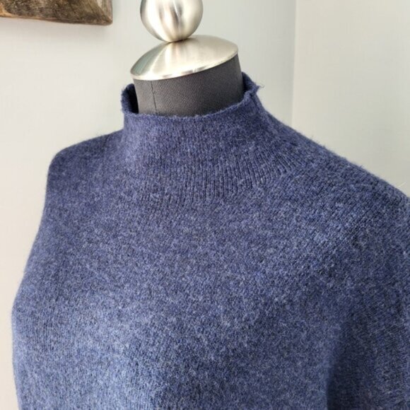 LeiTH Mock Neck Oversized Sweater Blue Sz XS - Picture 4 of 16